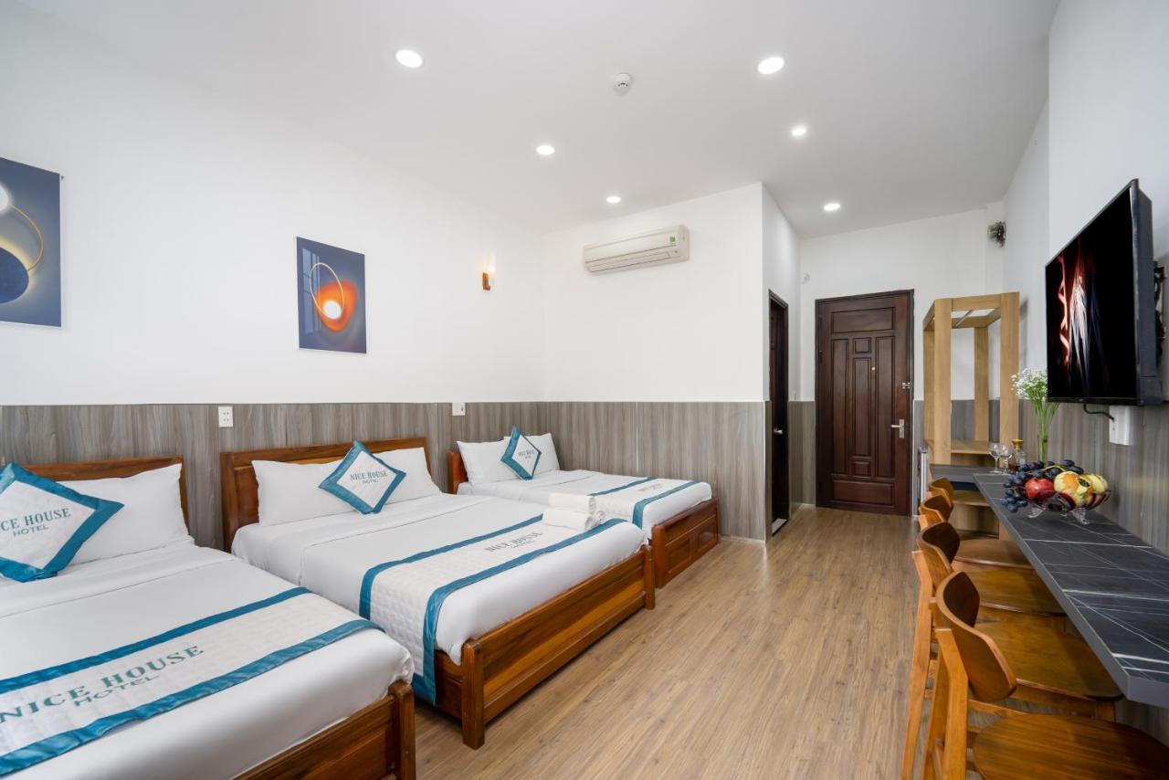 Nice House Hotel - Near My Khe Beach ดานัง ภายนอก รูปภาพ